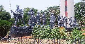 Fiberglass Dandi March Statue