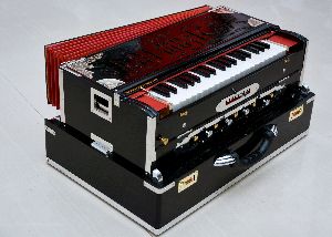 3 Line 9 Scale Harmonium