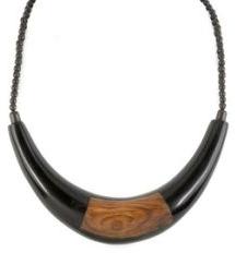 Wood Choker Hasli Moon Necklace