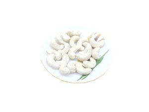 W240 Whole Cashew Nuts