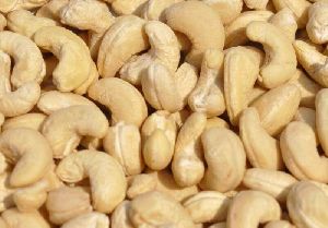 W450 Whole Cashew Kernel