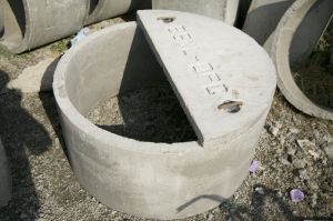 PRECAST RCC Manhole Chamber