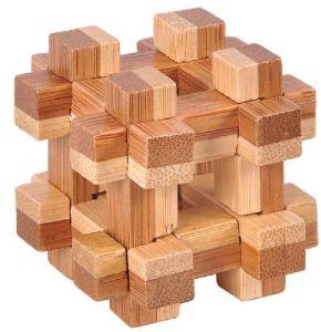 Wooden brain teaser building interlocking puzzle