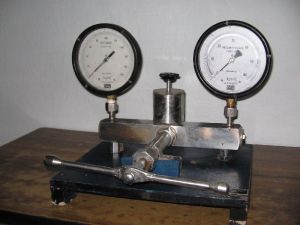 Pressure Calibration System