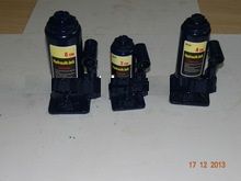 Hydraulic Jacks