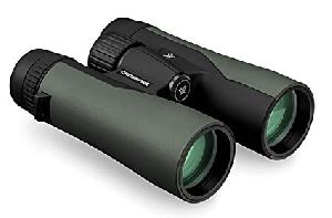 compact binoculars