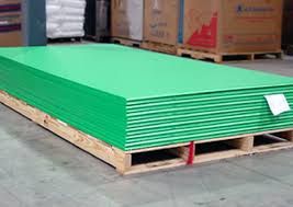 Plastic plywood