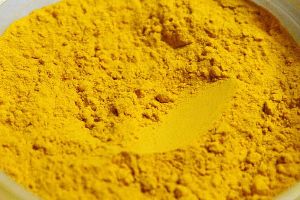 yellow turmeric powder