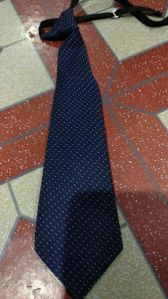 School tie with dot