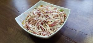 DEHYDRATED PINK ONION FLAKES