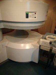 Hitachi MRI Machine