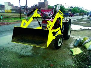 Tractor Loader