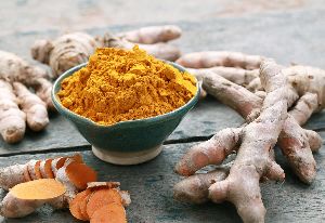 natural turmeric powder