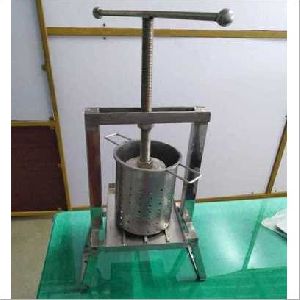 Manual Coconut Milk Extractor
