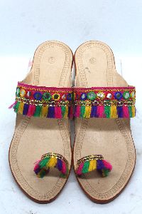 Ladies Lokar Box Heel Kolhapuri Chappal