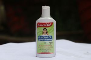 Mavelil Ayurvedic Glacing oil