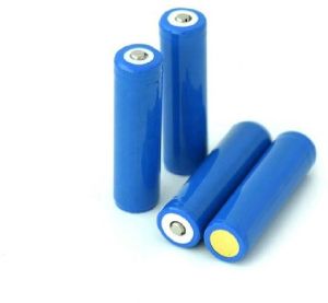 3.7 V 18650 2200mAh button top li-ion battery