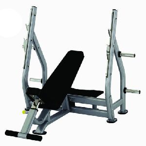 olympic incline bench press