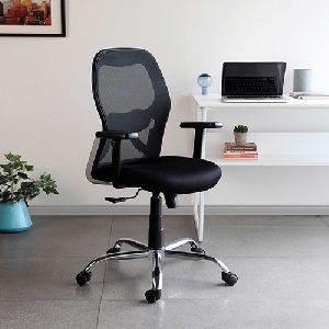 LUZO Chair black