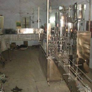 Fully Automatic Rinsing Filling Capping Machine