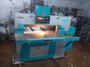 Semi Automatic Paper Cutting Machine