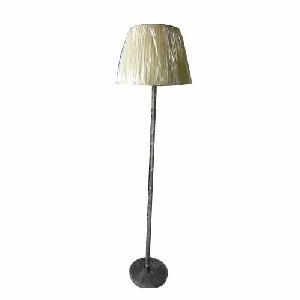 Standing floor lamp