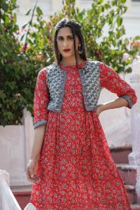 Red kurti dress