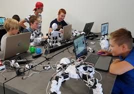 Teaching in college by robotics