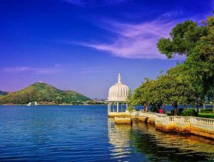 Udaipur Tempo Traveller