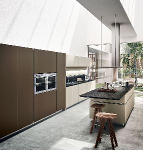 Italian Shaped Kitchen