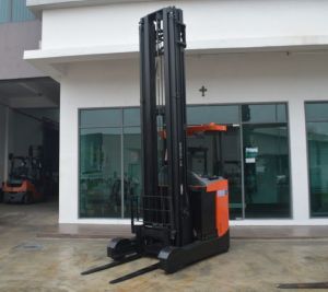 BT Reach Truck 2.0 Ton