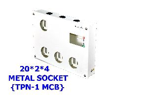 4 SOCKET BOX