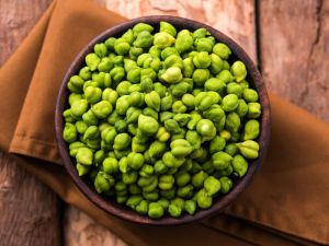 green chickpeas