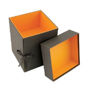 Rigid Corrugated Boxes