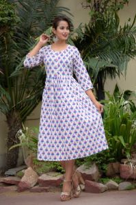 PE19A066 - Blue Cotton Mulmul White Kurti