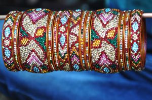 Lac Jumbo Bangles Set