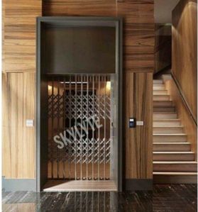 manual door elevator