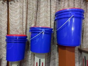 Plastic Lubricating Bucket