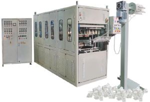 Vacuum Forming Machine