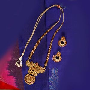 Swayamvaram Pendant Set