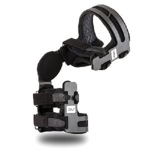 Unialign Knee Brace