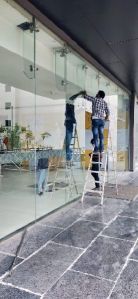 toughened glass partition