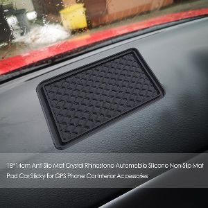 Universal Anti Skid/Grass Vinyl Mat Pad