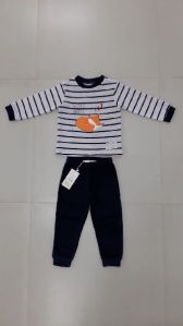 KIDSWEAR