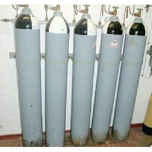 scuba cylinders