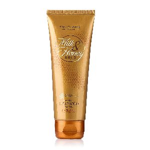 Oriflame Milk & Honey Gold Smoothing Sugar Scrub