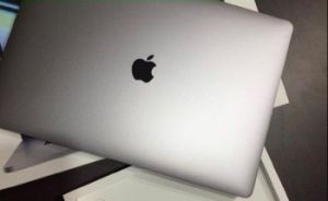 16-inch silver apple macbook pro