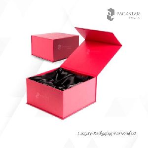 Luxury Packaging Foldable Magnet Box