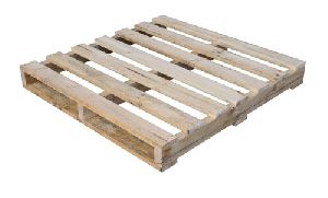 packaging wooden pallet