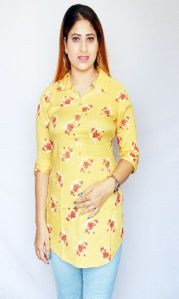 Women Rayon Floral Printed Kurti